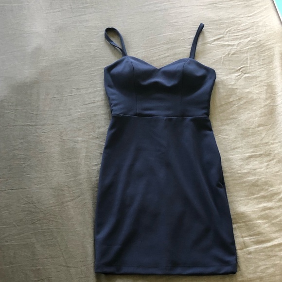 Dresses & Skirts - DONATED to local social worker🙏 Sexy navy blue mini dress.